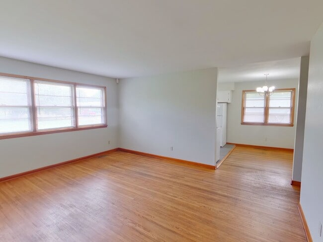Building Photo - 3456 S Everett St