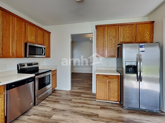 Building Photo - 4413 Singing Oak Court