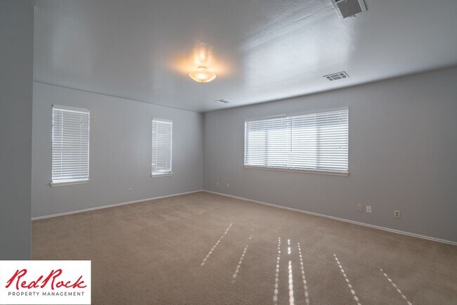 Building Photo - Bright & Spacious 3 Bedroom Home in Washington