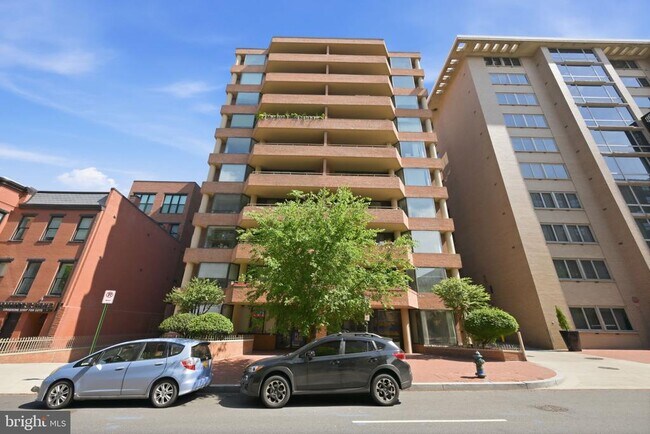 Building Photo - 2141 P St NW