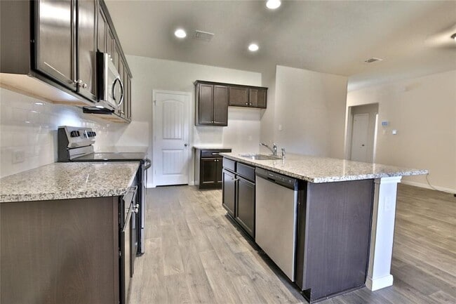 Building Photo - 110 Mooncoin Dr