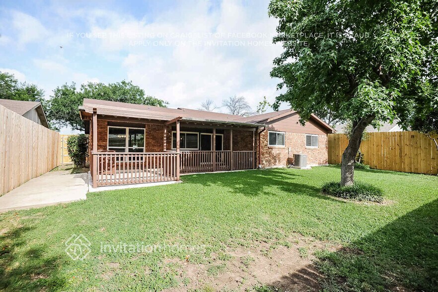 Building Photo - 7304 Catbrier Ct