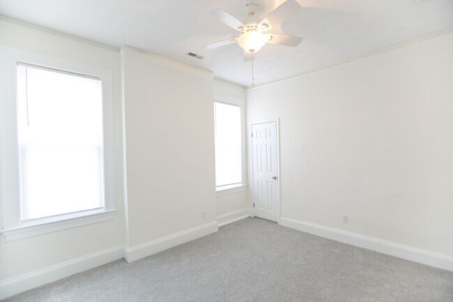 Building Photo - Rare Find! Renovated 3BR/2BA Home in Norfo...