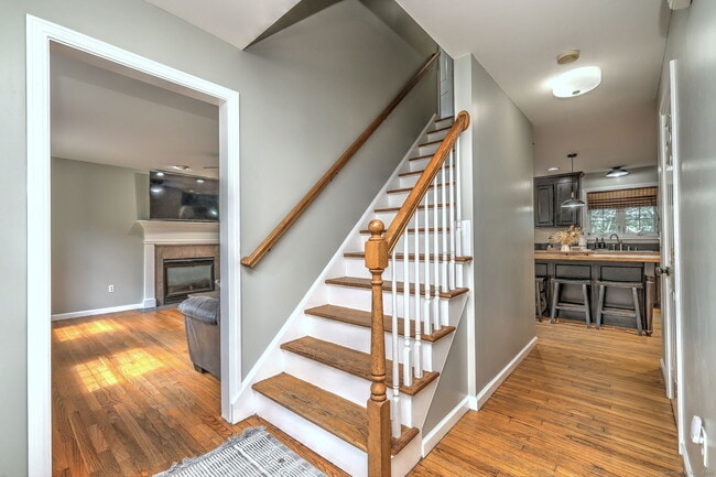 Building Photo - 28 Edgewood Ave