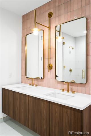 Building Photo - 3520 Chestnut Pl