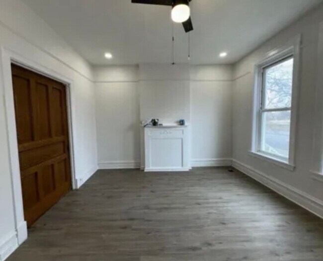 Building Photo - 3616 S Jefferson Ave