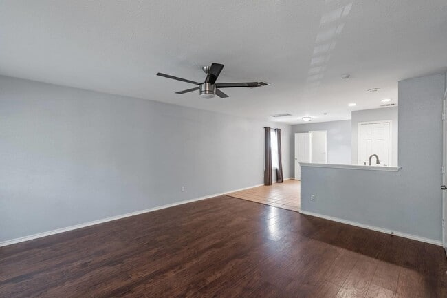 Building Photo - Charming 2-story 3 bedroom home- Available...