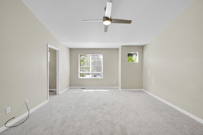 Building Photo - $1,995 - 4 Bed,2.5 Bathroom Home  in Colorado Springs with in Unit Laundry and Fenced in yard!