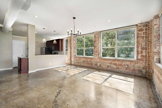 Building Photo - 800 Peachtree St NE