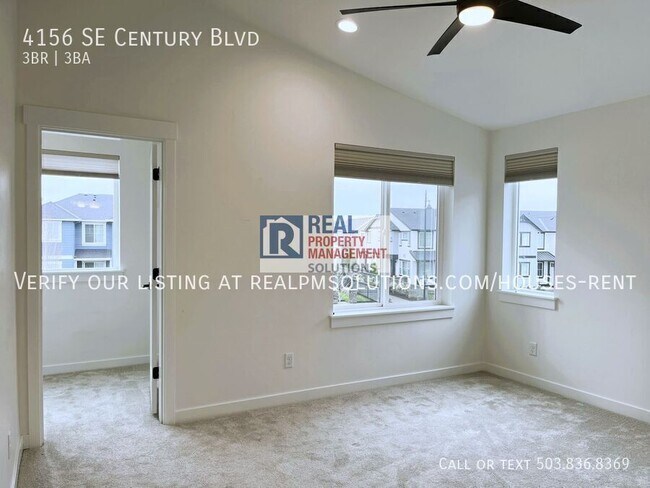 Building Photo - 4156 SE Century Blvd