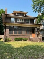 Building Photo - 907 N Rebecca Pl
