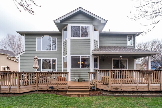 Building Photo - Gorgeous 6 bed 3.5 bath home located in Longmont, CO!