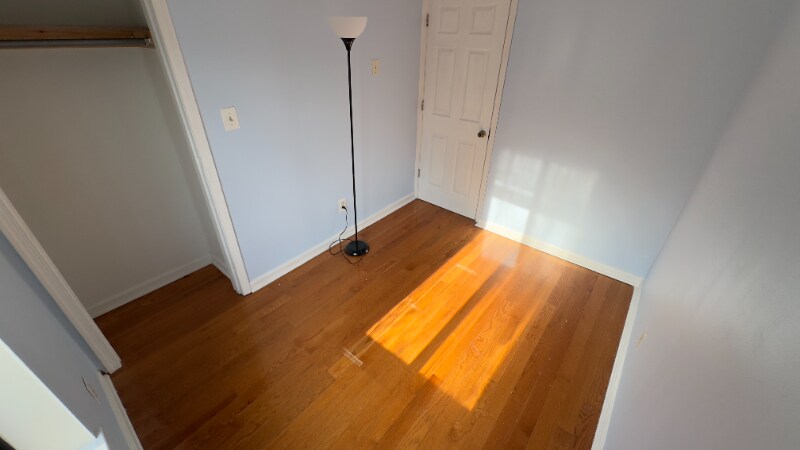 Building Photo - 2815 Lee Oaks Ct
