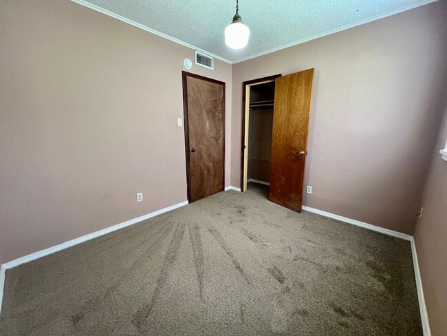 Building Photo - Cozy 3 Bedroom, 1 Bathroom Home for Rent!