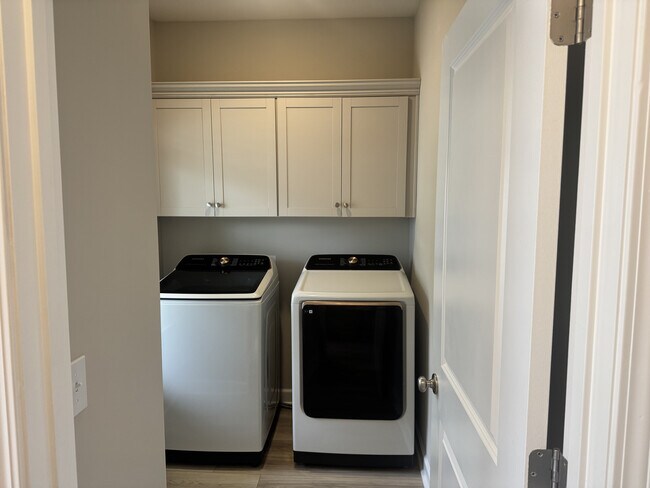 Building Photo - 340 Nettle Ln