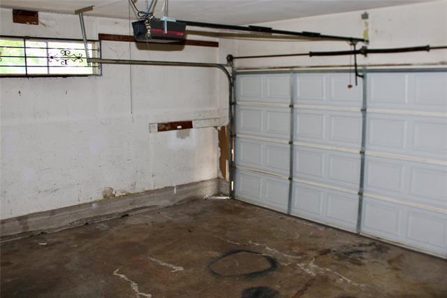 Building Photo - 4726 Jade Dr
