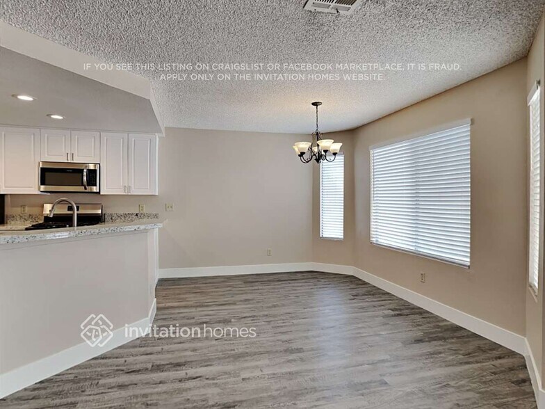 Building Photo - 113 Pomelo Ct