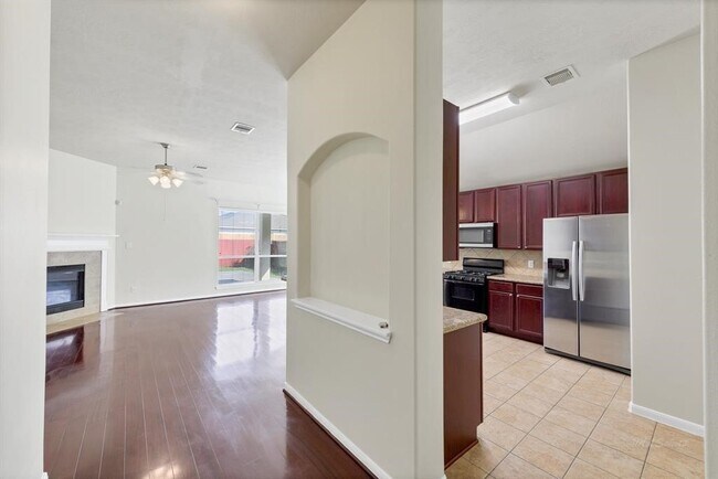 Building Photo - 19454 Plantation Cove Ln