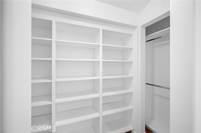 Building Photo - 8337 Valecrest Dr