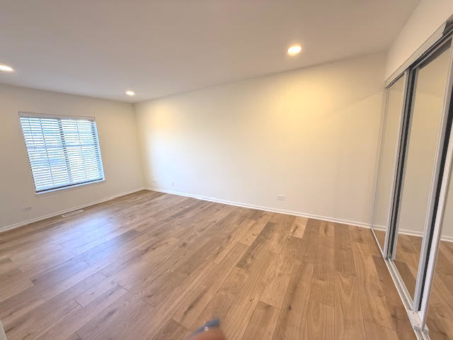 Building Photo - 171 N Clare Ct