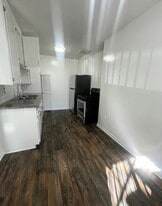 Building Photo - 17001 Vanowen St, Van Nuys, CA 91406