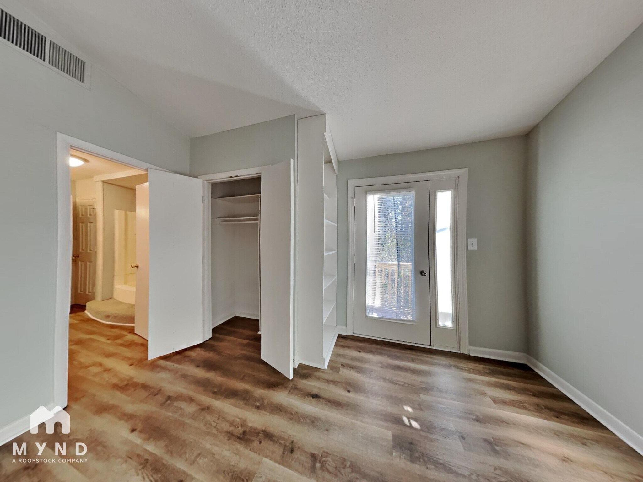 Building Photo - 137 Candlewick Dr