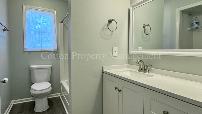 Building Photo - LEASING SPECIAL - Ask about our 1 month Re...