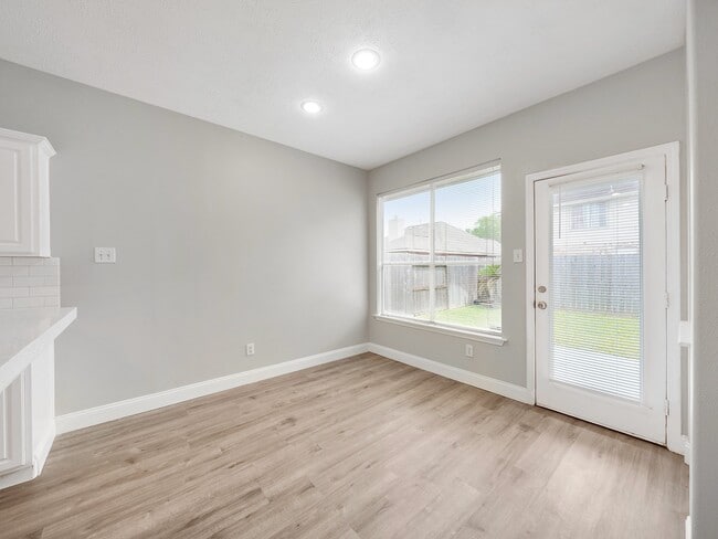 Building Photo - 4414 Casey Cir