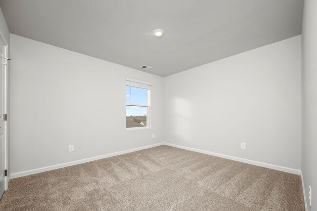 Building Photo - 1510 Mountain View Dr