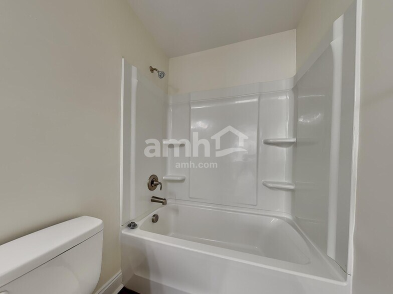 Building Photo - 508 Flat Rock Trace