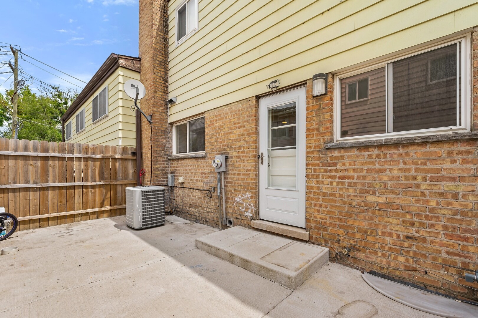 Building Photo - 419 Glenshire Rd