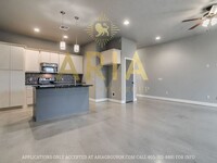 Building Photo - West Norman Urban Contemporary 3 Bed/2.5 B...