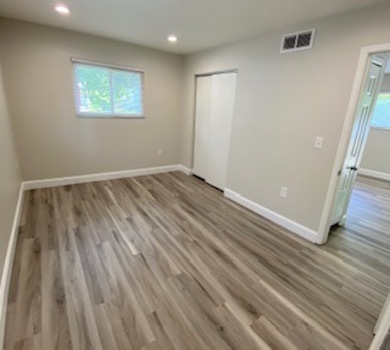 Bedroom - 1025 Oak St