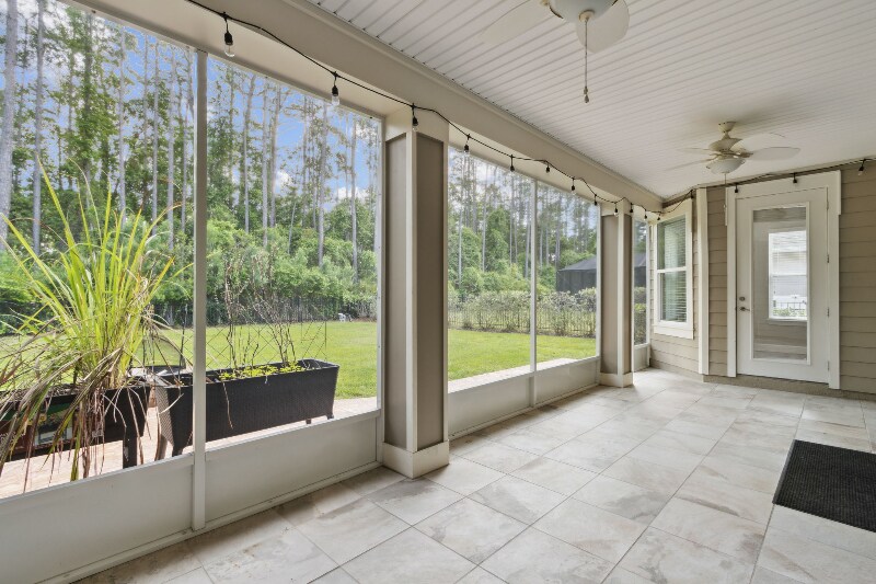 Building Photo - 85390 Cherry Creek Dr