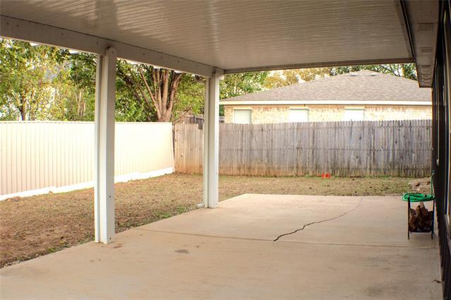 Building Photo - 7904 Fox Chase Dr