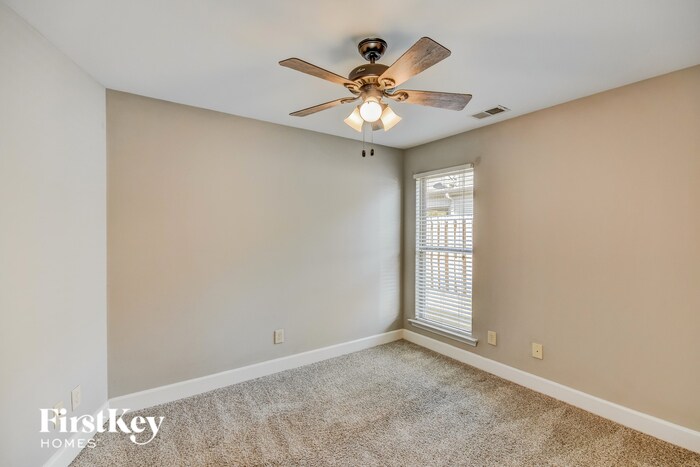 Building Photo - 1114 Emerald Ridge Dr