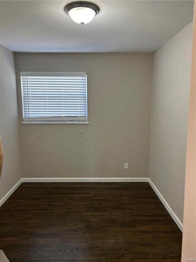 Building Photo - 620 Nirk Ave