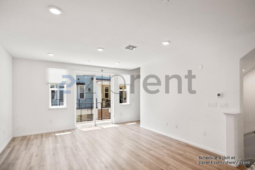 Building Photo - 40711 Penstemon Terrace