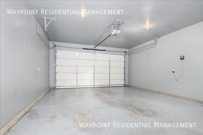 Building Photo - 2073 S Shoshone St