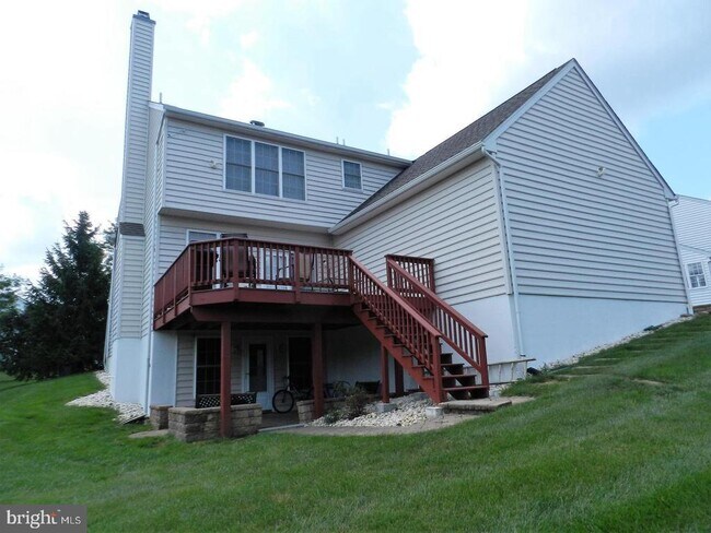 Building Photo - 204 Windham Dr