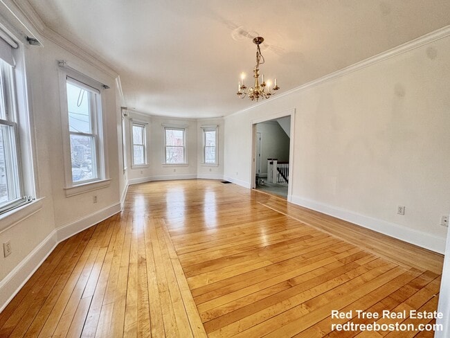 Building Photo - 41 Rich St