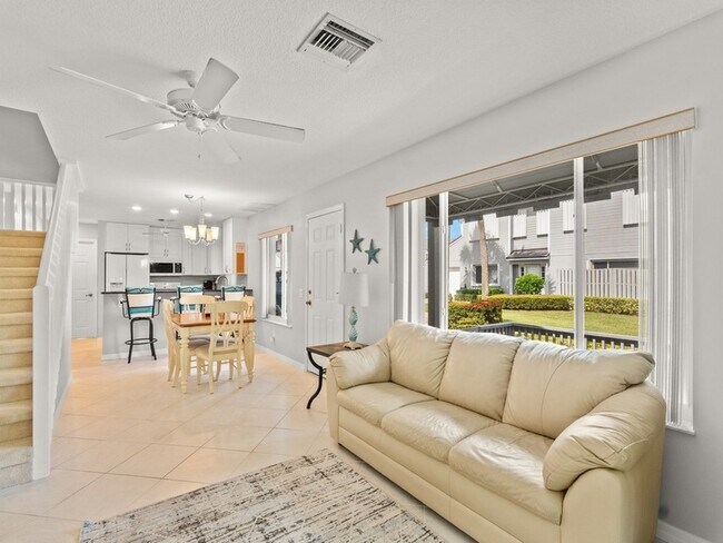 Building Photo - 4949 N Hwy A1A