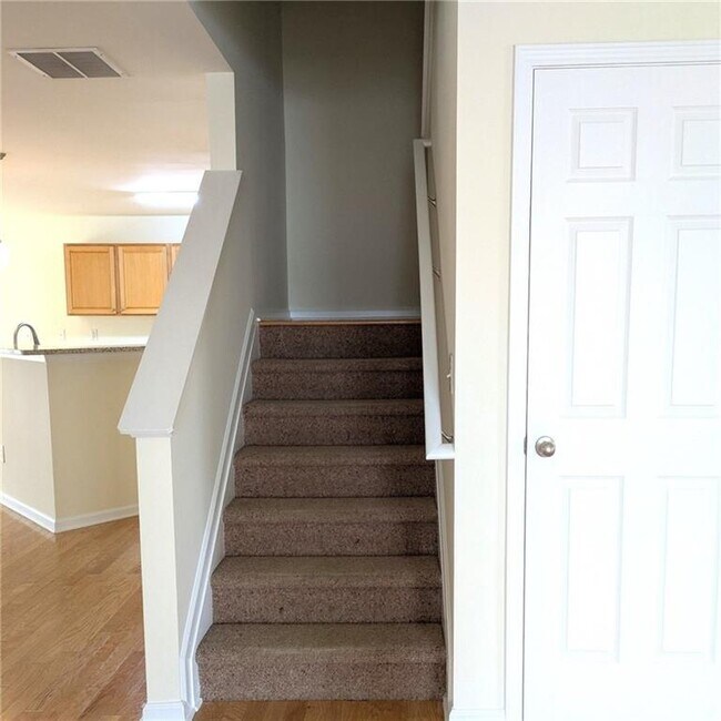 Building Photo - 3075 Whittier Way