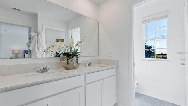 Building Photo - 149 Adventure Ave