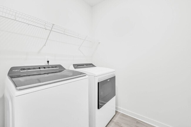 Building Photo - 2364 Woodmeadow Dr