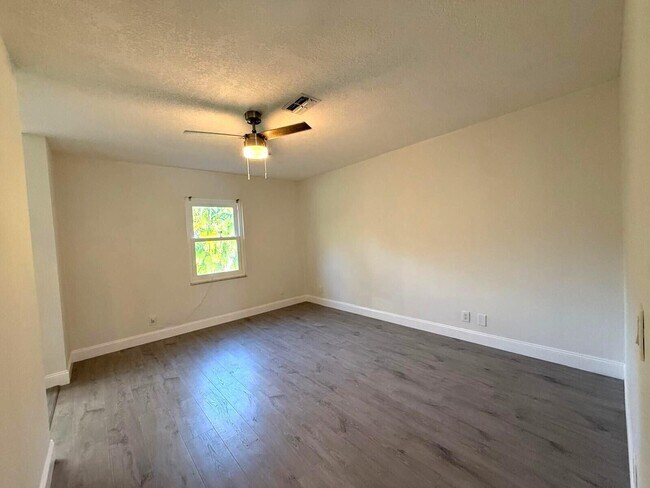 Building Photo - 14526 Paradise Trail