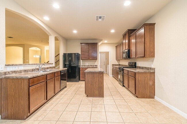 Building Photo - 6802 Fort Bend