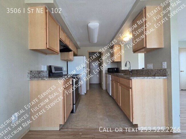 Building Photo - 3506 I St NE