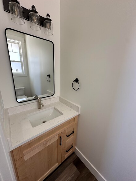Building Photo - 1300 Terrace Ct