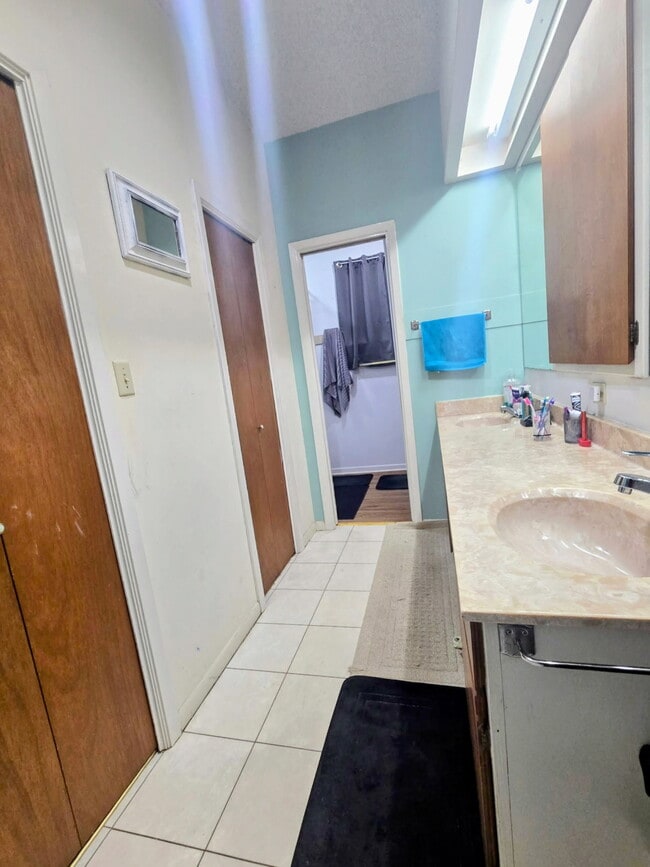 Building Photo - 1311 Patricia Dr